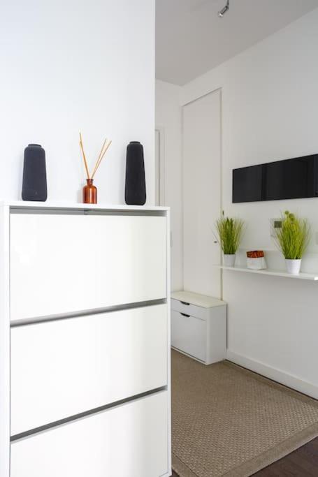 Apt 6P - Standing Rer Tram Paris Orly Velizy เลอเปลซีส์-โรแบงซง ภายนอก รูปภาพ